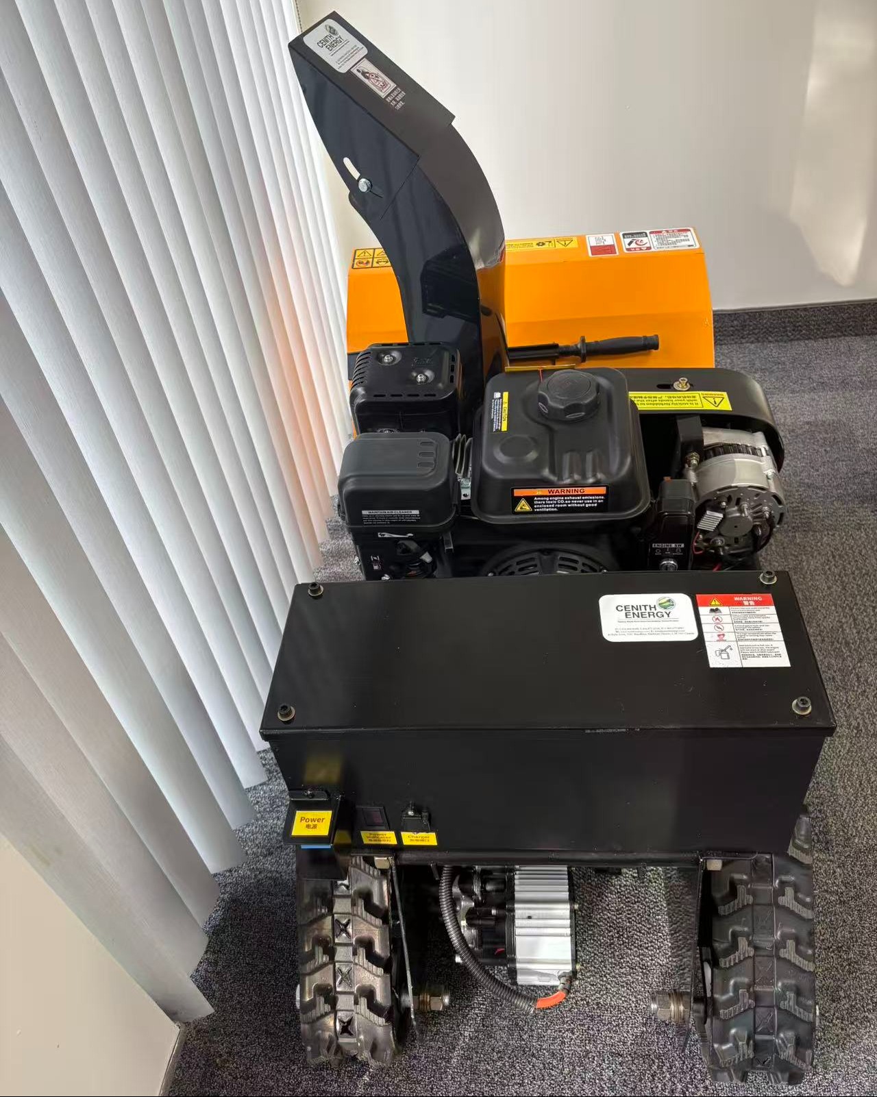 Loncin snow blower full side view